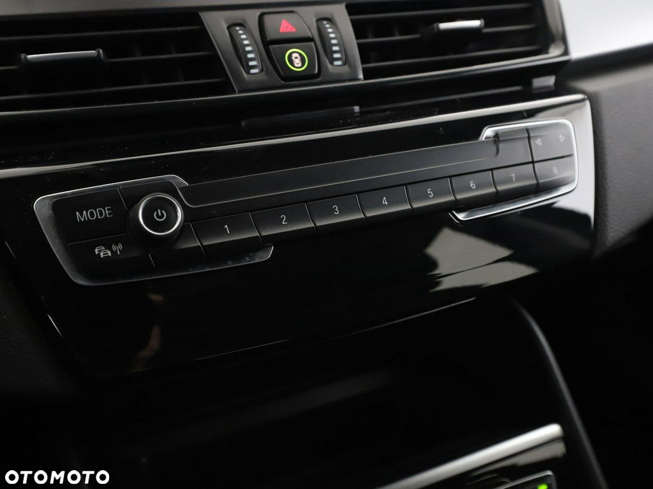 BMW Seria 2 216d Active Tourer Advantage - 29