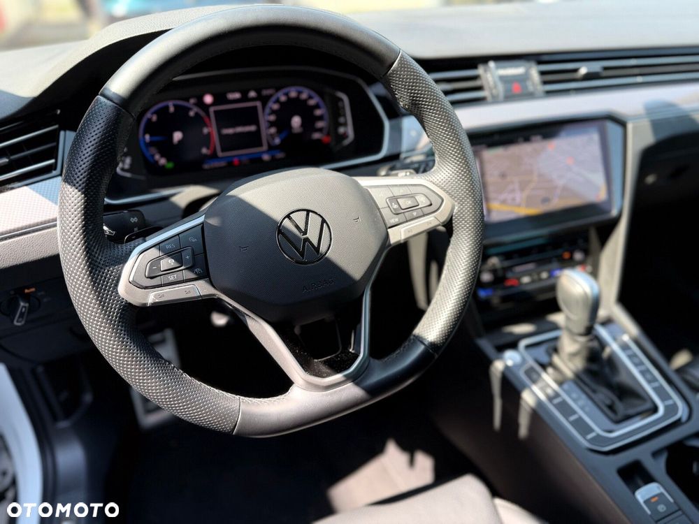 Volkswagen Passat Alltrack - 13