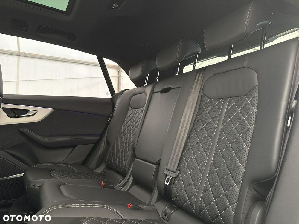 Audi Q8 - 19