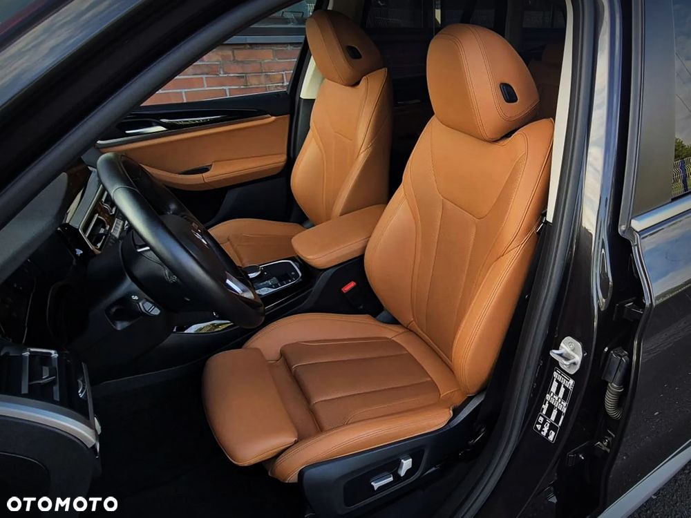 BMW X3 xDrive20i - 20