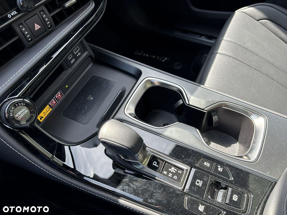 Lexus NX 350h F Sport AWD - 28