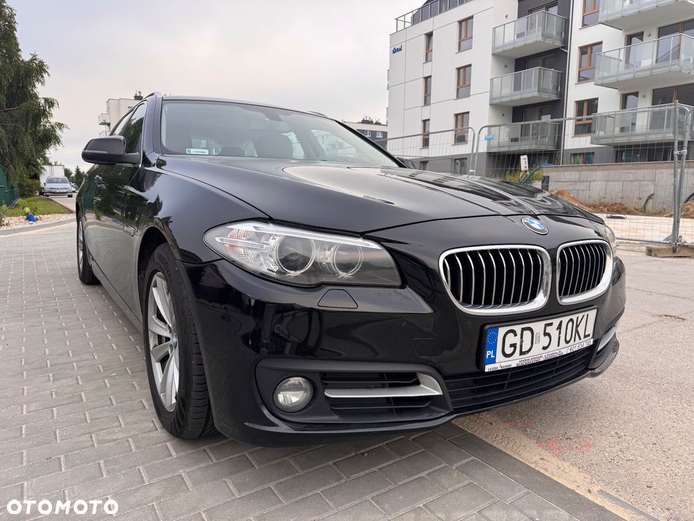 BMW Seria 5 525d xDrive Luxury Line - 10