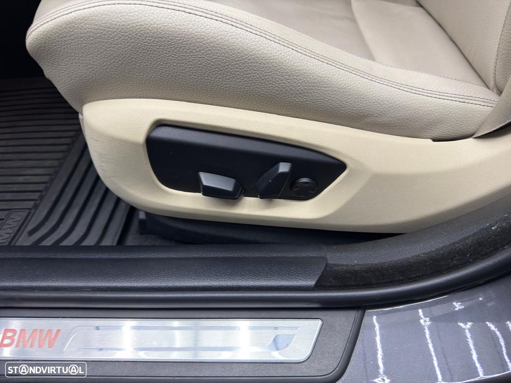 BMW 520 d xDrive Line Luxury Auto - 30
