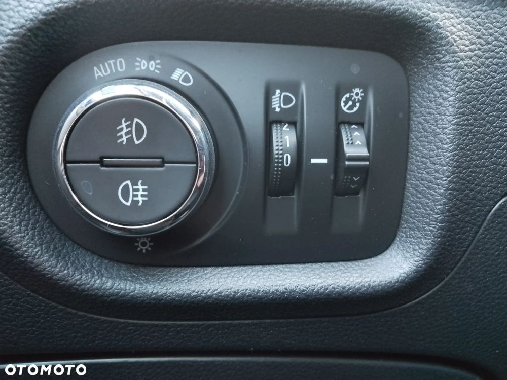 Opel Astra IV 1.6 CDTI Enjoy - 23