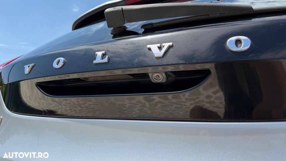 Volvo V40 D2 Momentum - 28