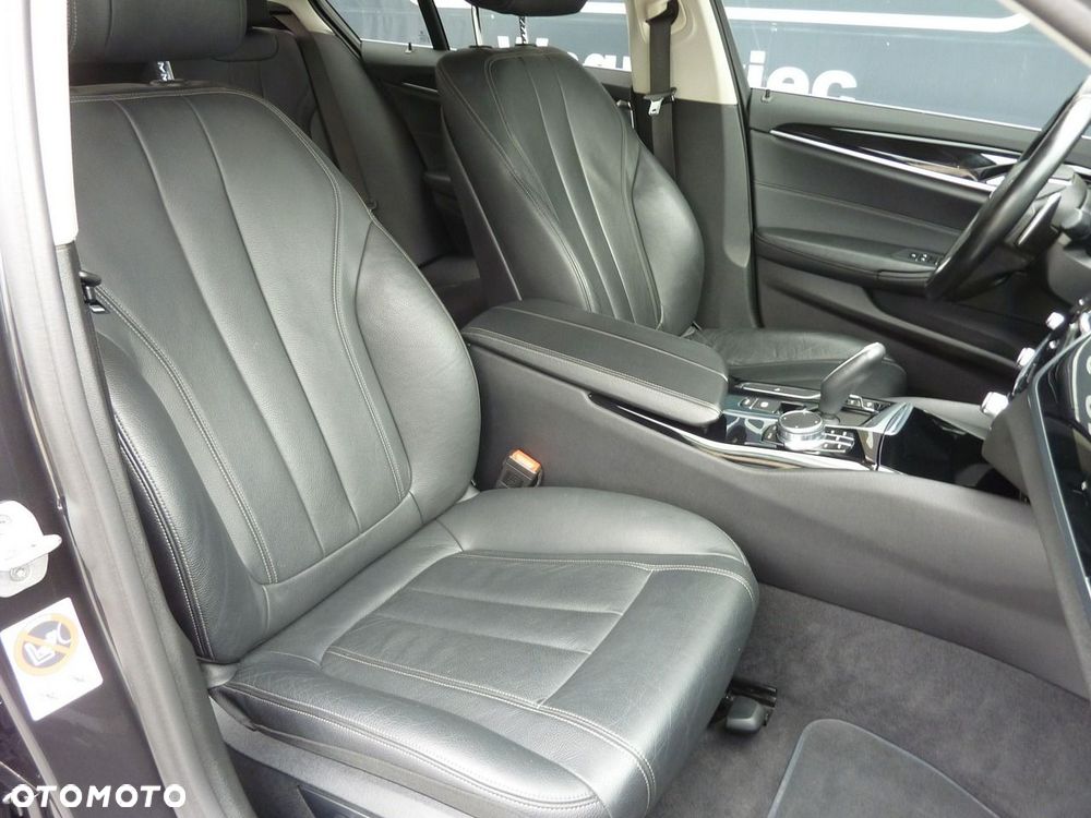 BMW Seria 5 - 16