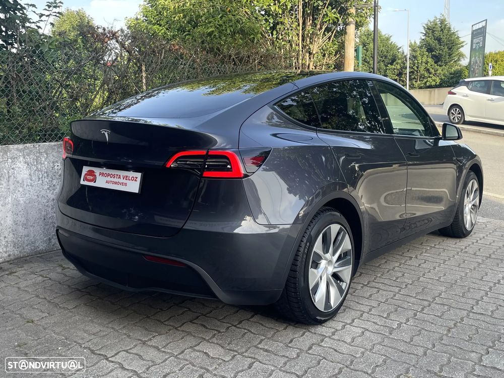 Tesla Model Y RWD - 3