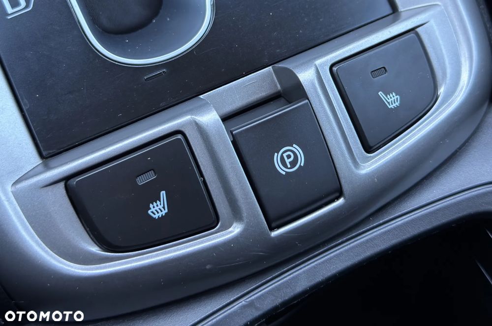 Chevrolet Captiva 3.0 4WD LTZ - 27