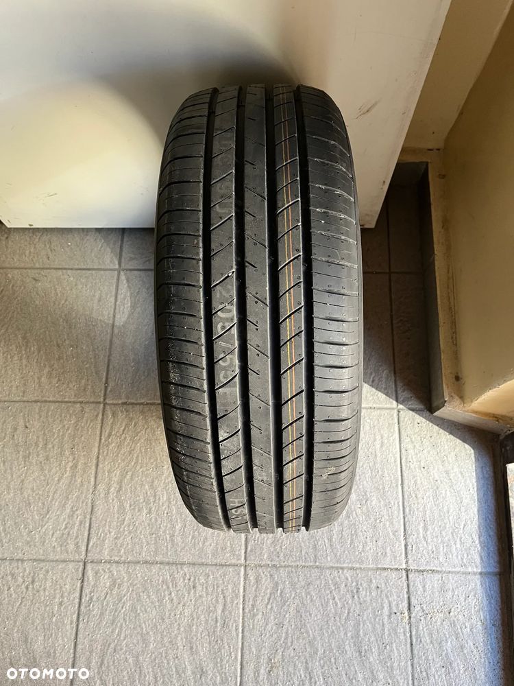 Opony Letnie KUMHO ECSTA HS52, 4 szt. – rok produkcji 2025 (zmienione na zimowe w salonie w dniu zakupu samochodu). - 4