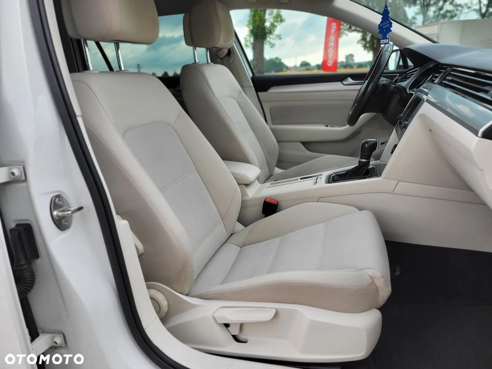 Volkswagen Passat 2.0 TDI BMT Comfortline DSG - 13