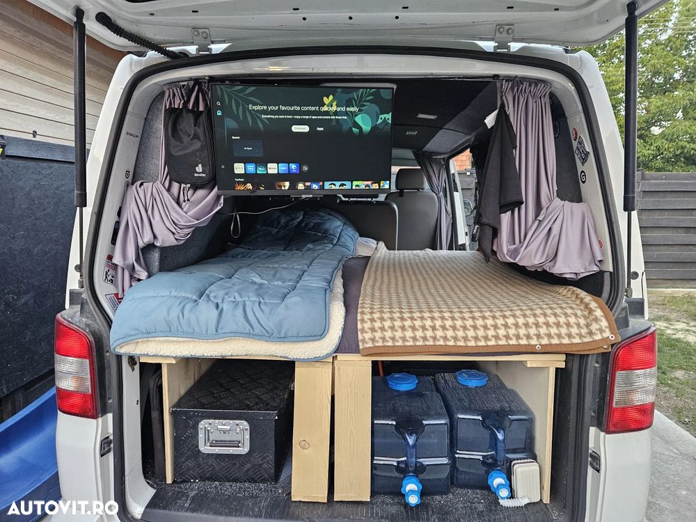 Volkswagen Caravelle - 7