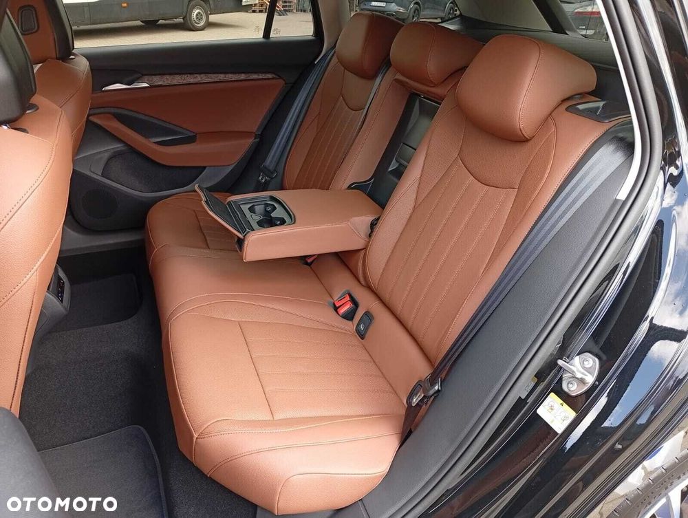 Skoda Superb 2.0 TDI SCR 4x4 L&K DSG - 19