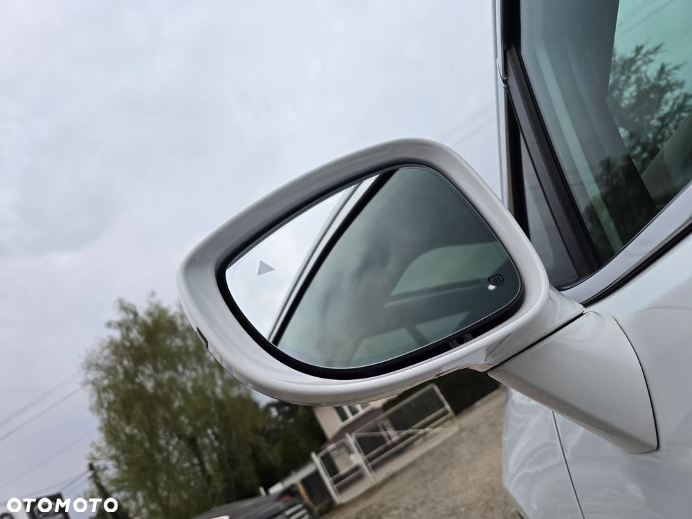 Chrysler Pacifica - 15