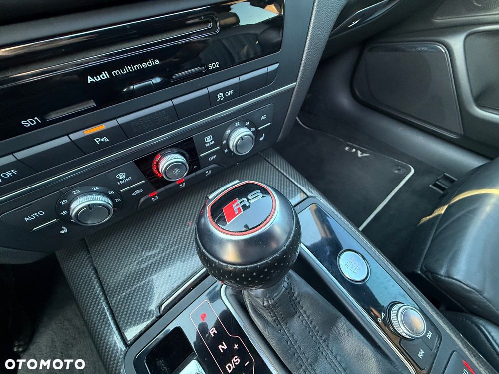Audi A6 Avant 3.0 TDI S tronic - 28