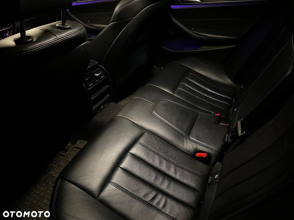 BMW Seria 5 520d xDrive M Sport sport - 15