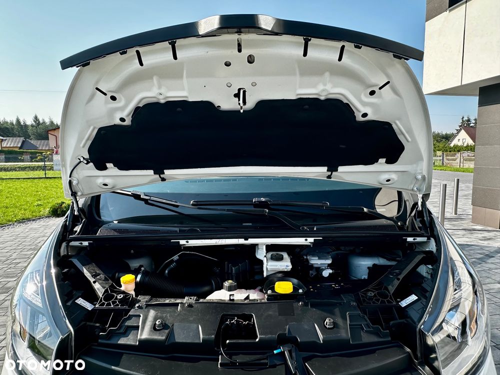 Renault Trafic - 16