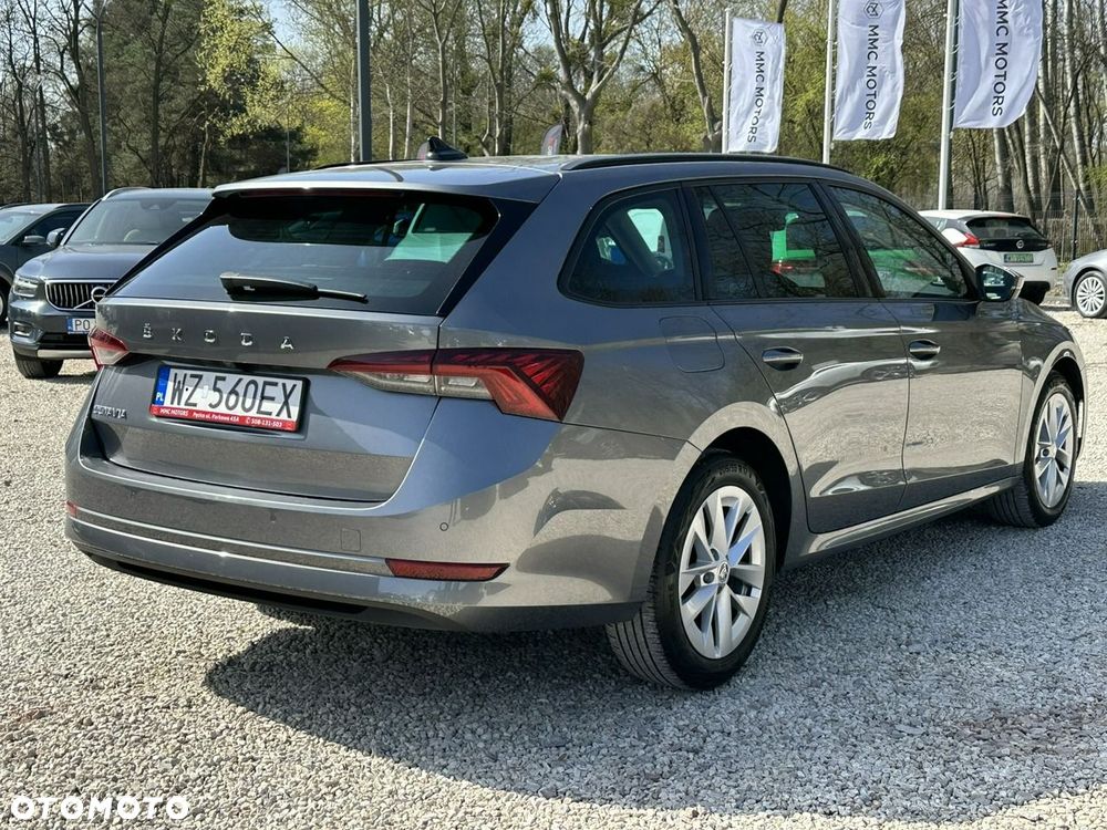 Skoda Octavia 2.0 TDI Ambition DSG - 8