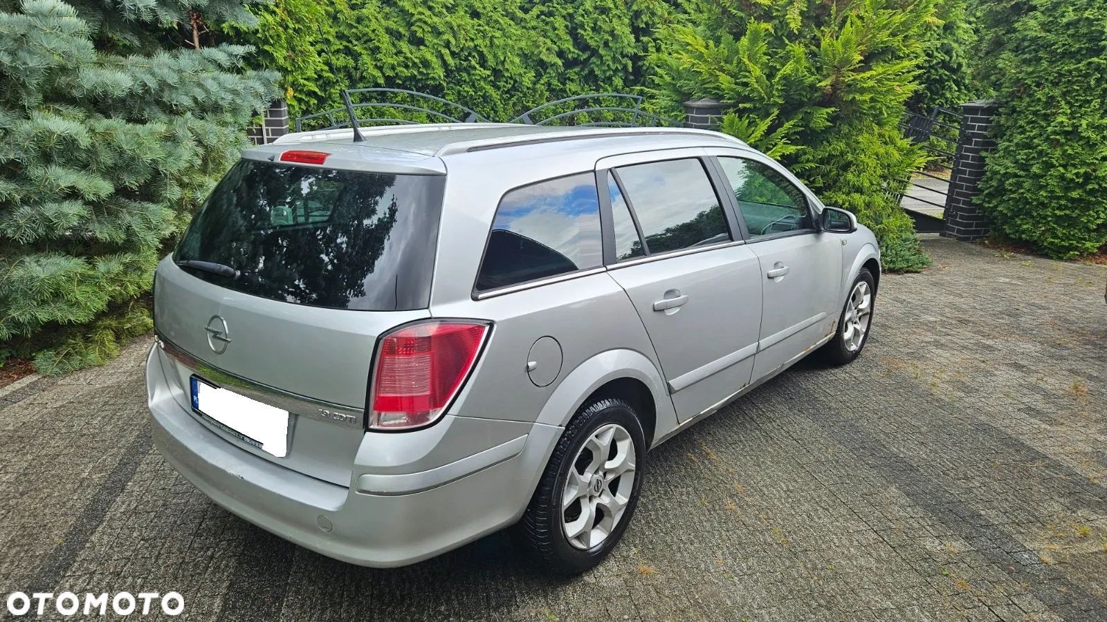 Opel Astra 1.9 CDTI DPF Sport - 1