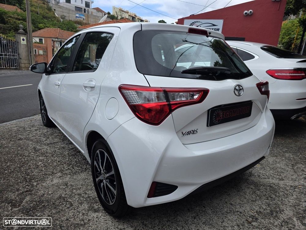 Toyota Yaris 1.0 VVT-i Comfort Plus - 4