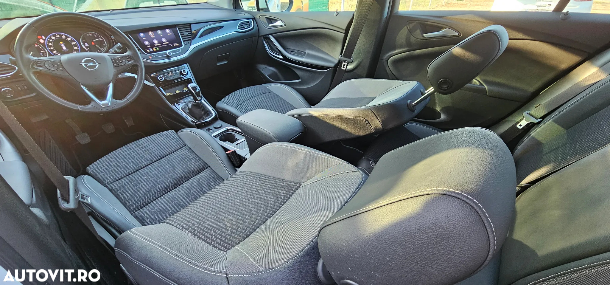 Opel Astra Sport Tourer 1.5 Start/Stop Elegance - 9