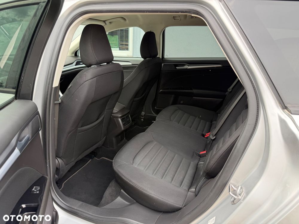 Ford Mondeo 2.0 TDCi Titanium PowerShift - 6