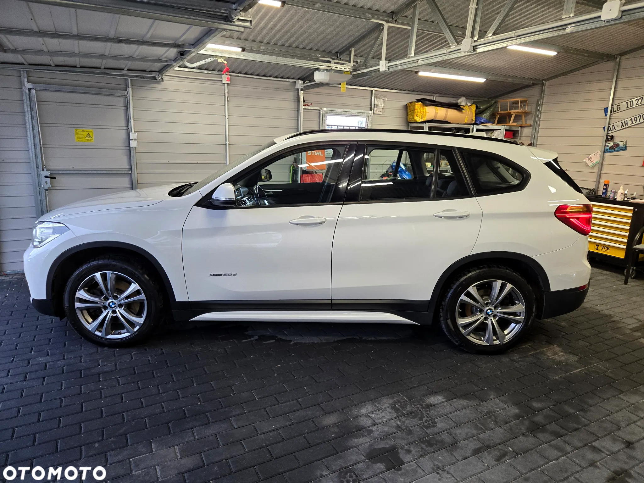 BMW X1 xDrive20d Sport Line - 3