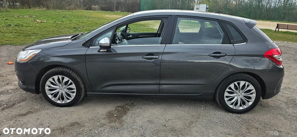 Citroën C4 HDi 115 Exclusive - 10