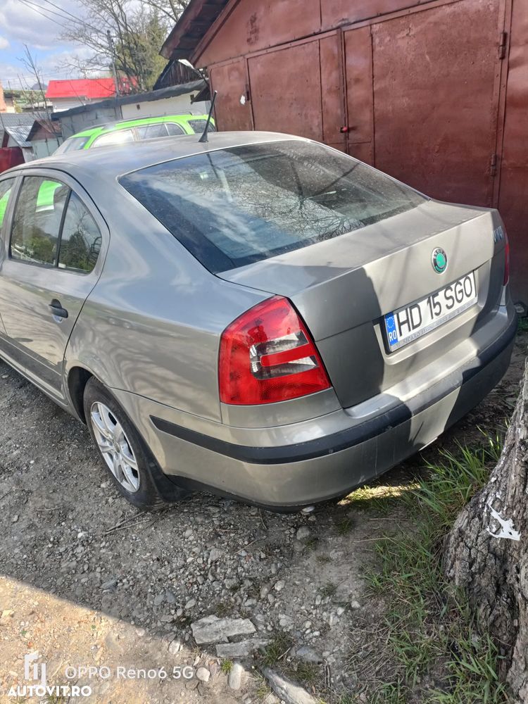 Skoda Octavia 1.6 - 9