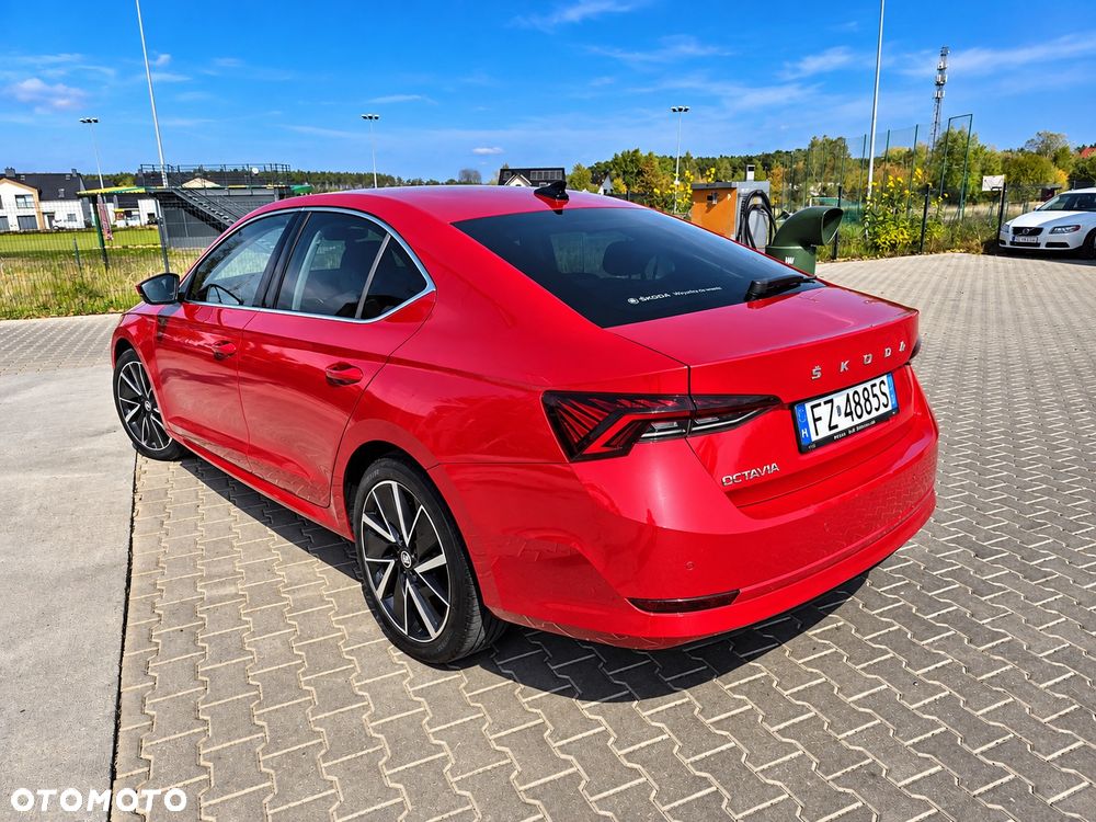 Skoda Octavia 2.0 TDI Style DSG - 6