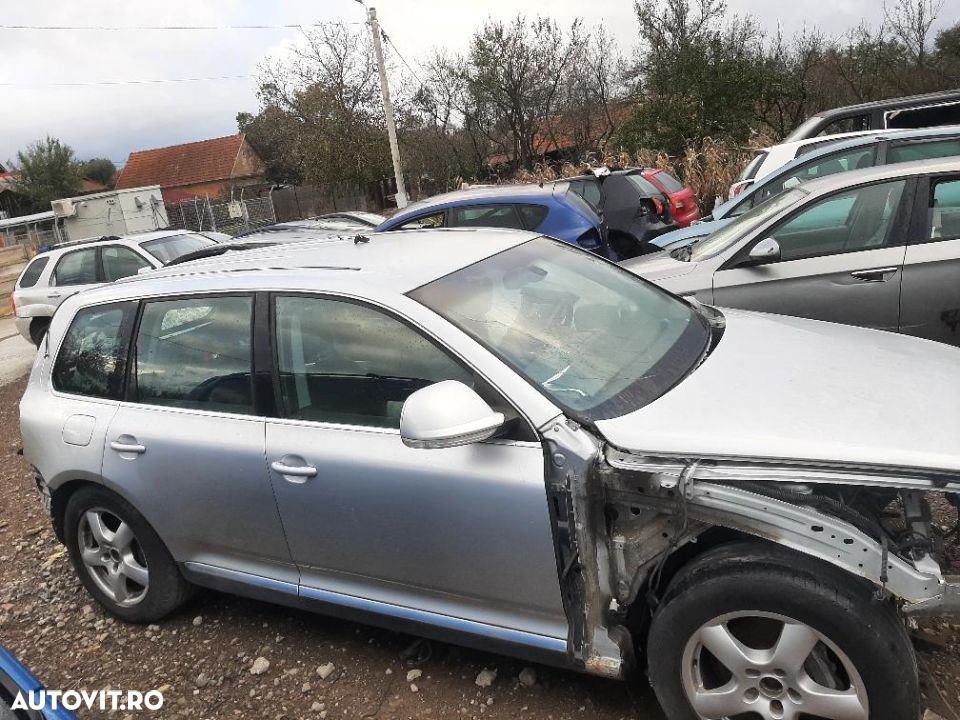 dezmembrez vw touareg - 5