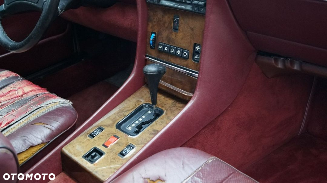 Mercedes-Benz SL - 24