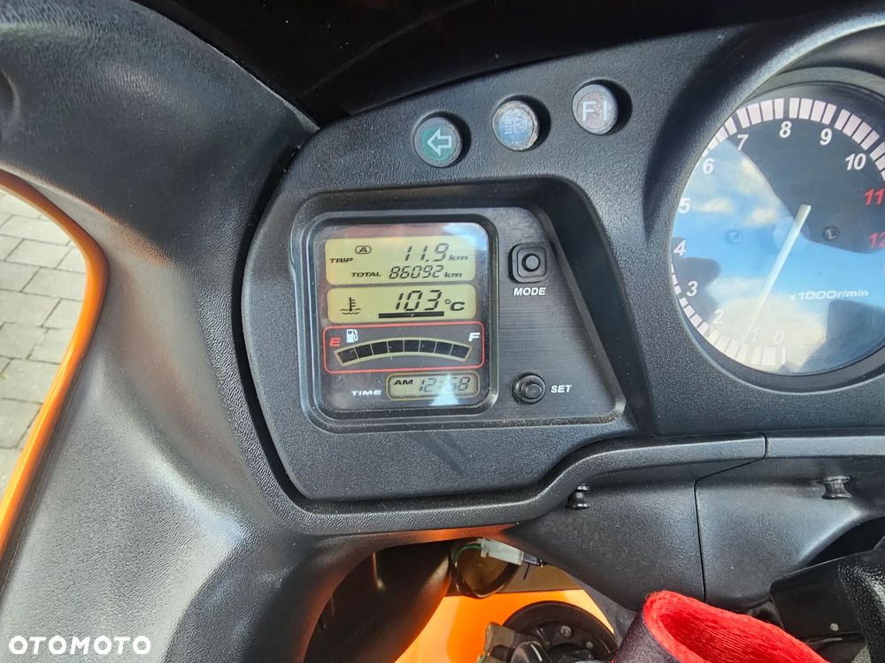 Honda CBR - 17