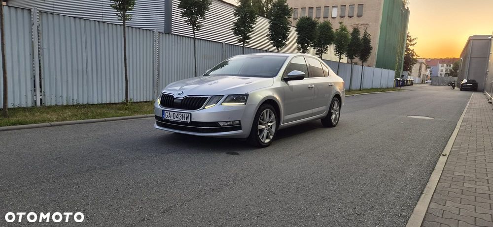 Skoda Octavia 2.0 TDI SCR Style DSG - 6