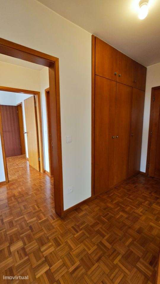 T-2 / Urbanização da Prelada / Porto - Grande imagem: 3/17