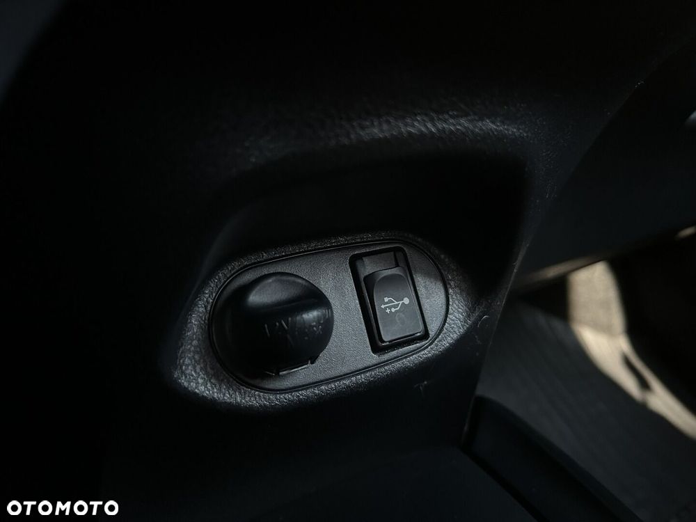 Toyota Yaris 1.33 Premium EU6 - 28