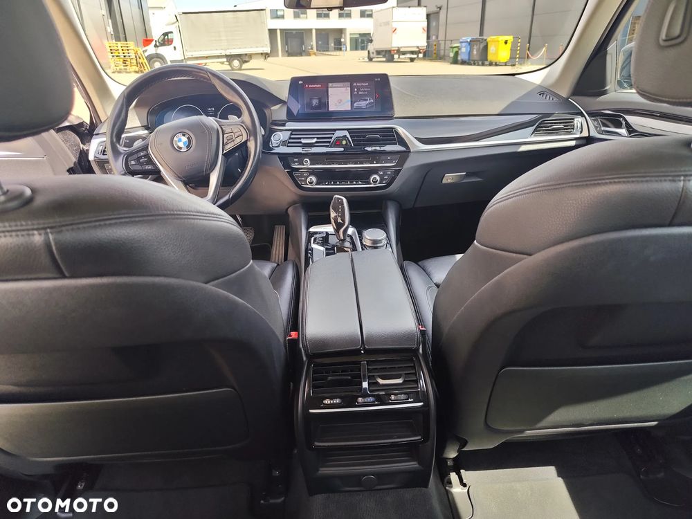 BMW Seria 5 520d Sport Line sport - 19