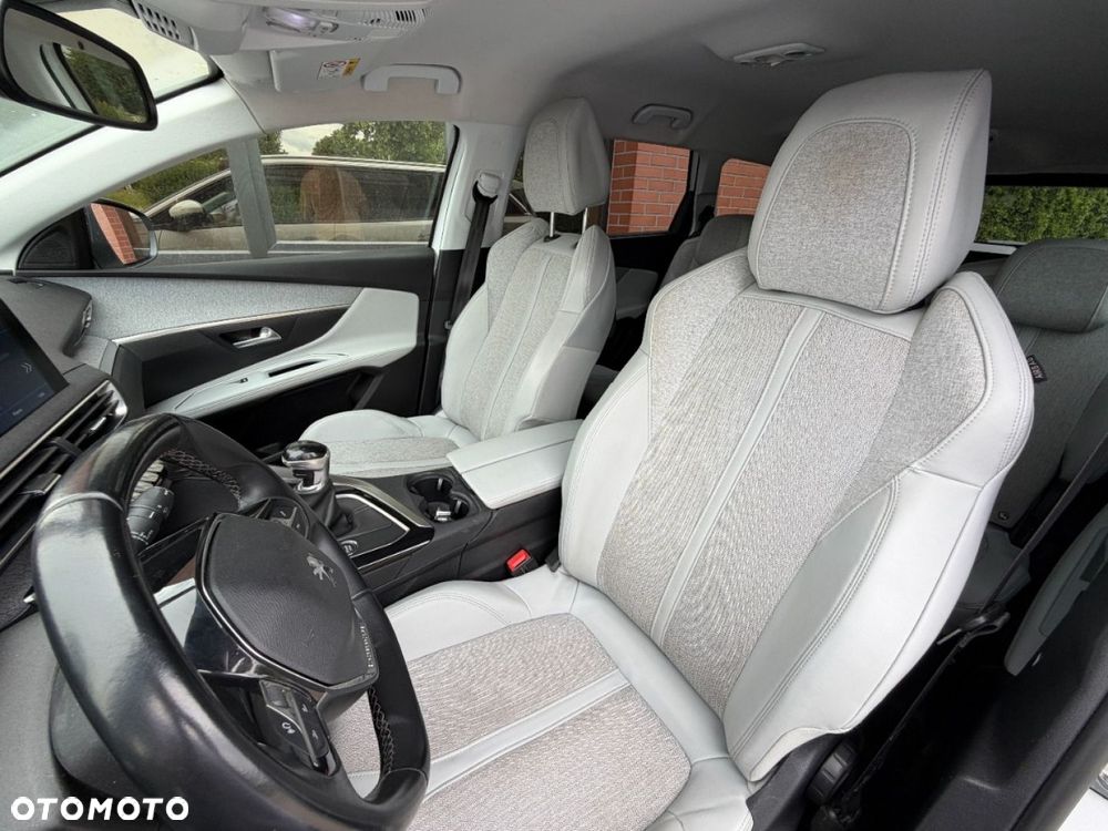 Peugeot 5008 1.5 BlueHDi Allure S&S - 21