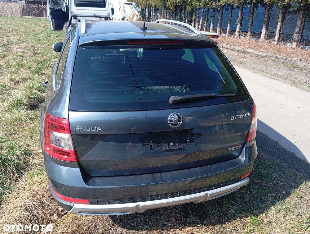 Skoda Octavia 2.0 TSI 4x4 DSG Scout - 4