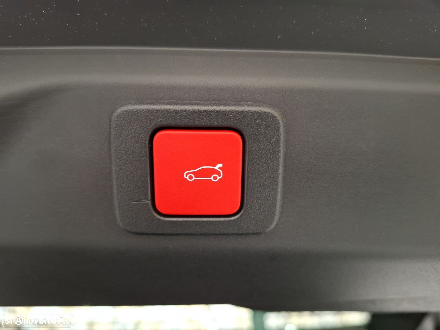 Peugeot E-3008 73 kWh GT - 23