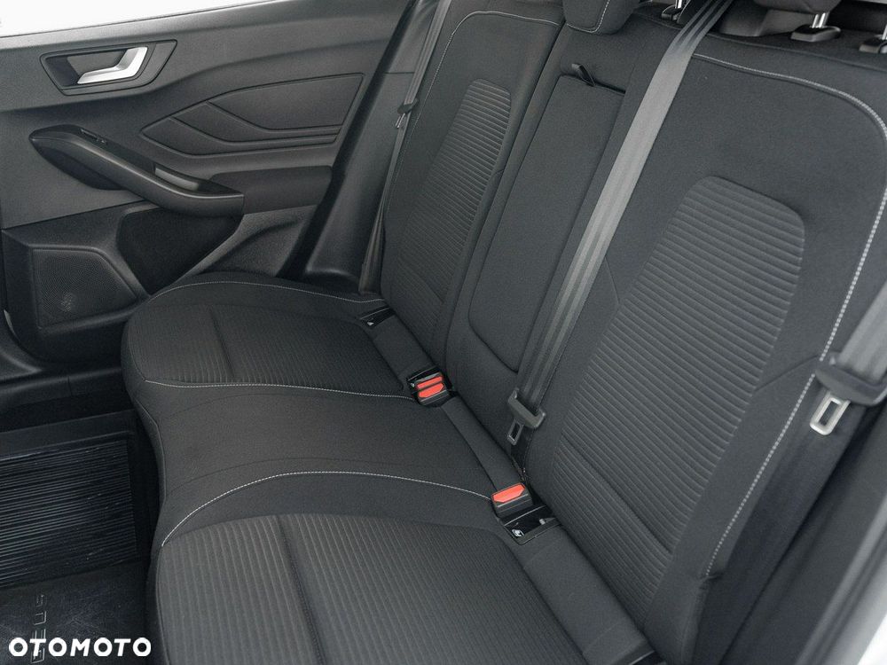 Ford Focus - 30