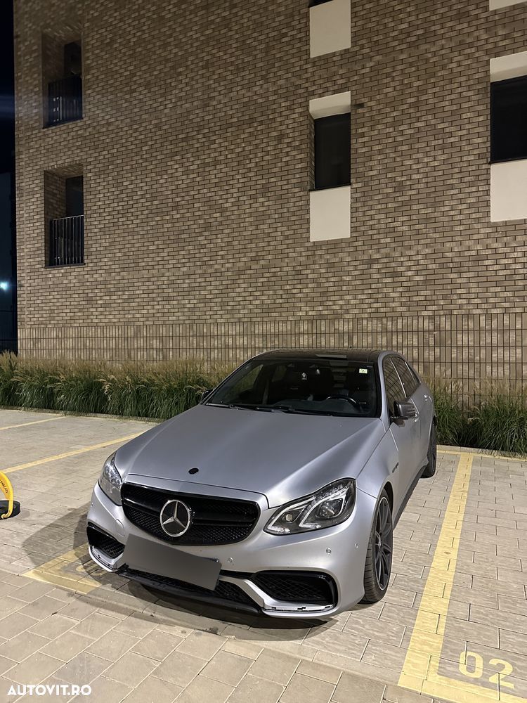 Mercedes-Benz E - 1