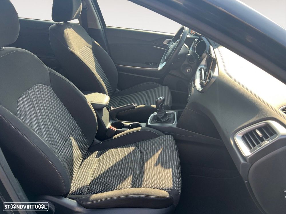 Kia XCeed 1.0 T-GDI Dynamic - 15