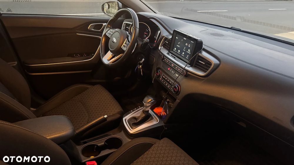 Kia Ceed 1.4 T-GDI M DCT - 8