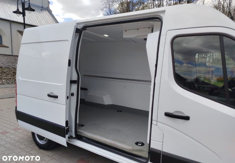 Renault Master - 24