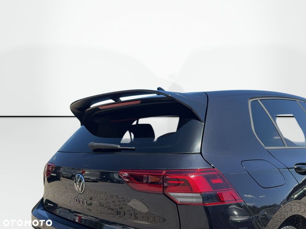 Volkswagen Golf - 14