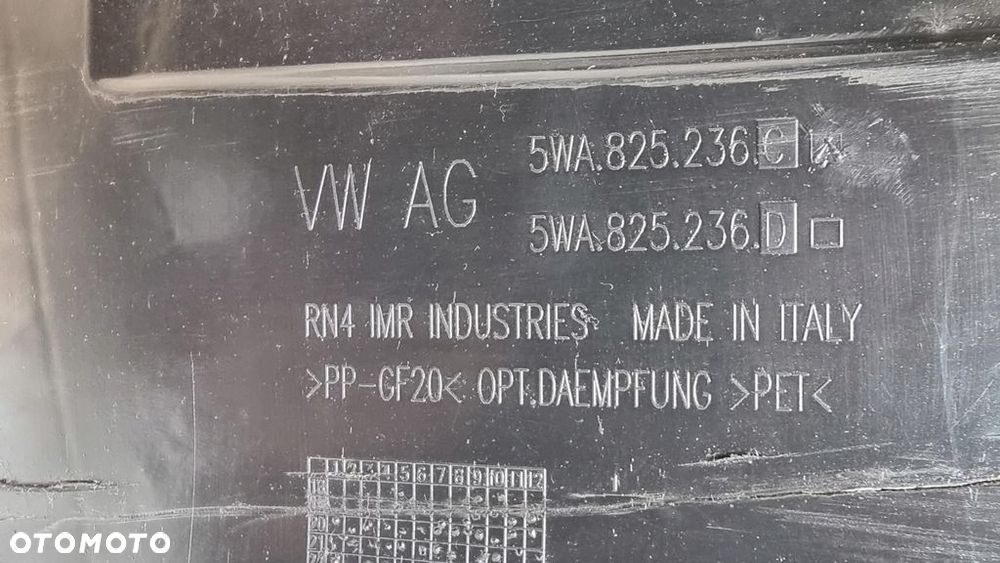 SKODA OCTAVIA IV OSŁONA SILNIKA DOLNA 5WA825236C 5WA825236D - 12