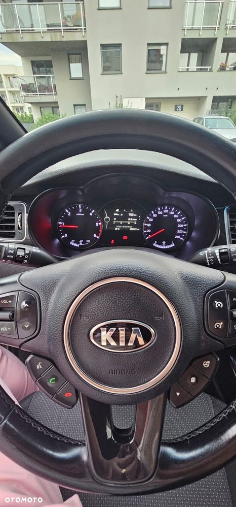 Kia Carens 1.7 CRDi L - 21