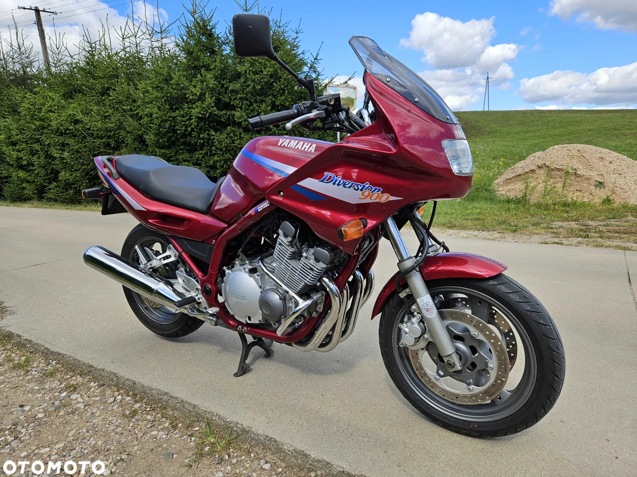Yamaha XJ - 2