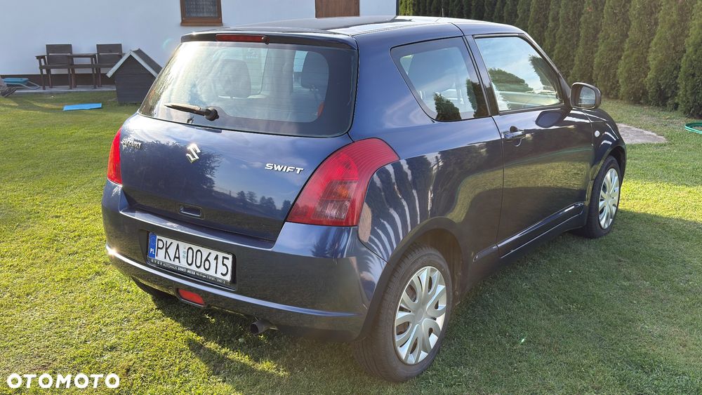 Suzuki Swift 2007 photo 4