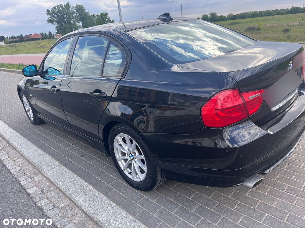 BMW Seria 3 318d - 8